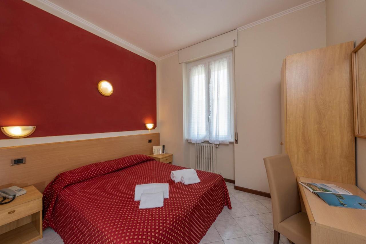 Hotel Boston Стреза Екстер'єр фото