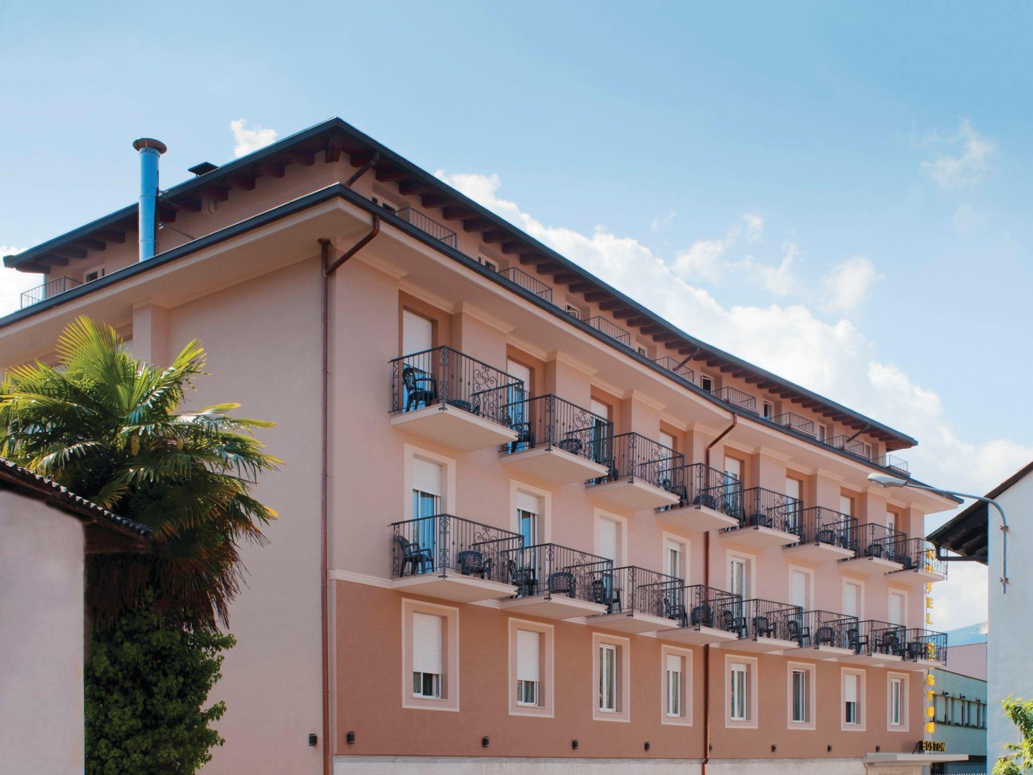 Hotel Boston Стреза Екстер'єр фото