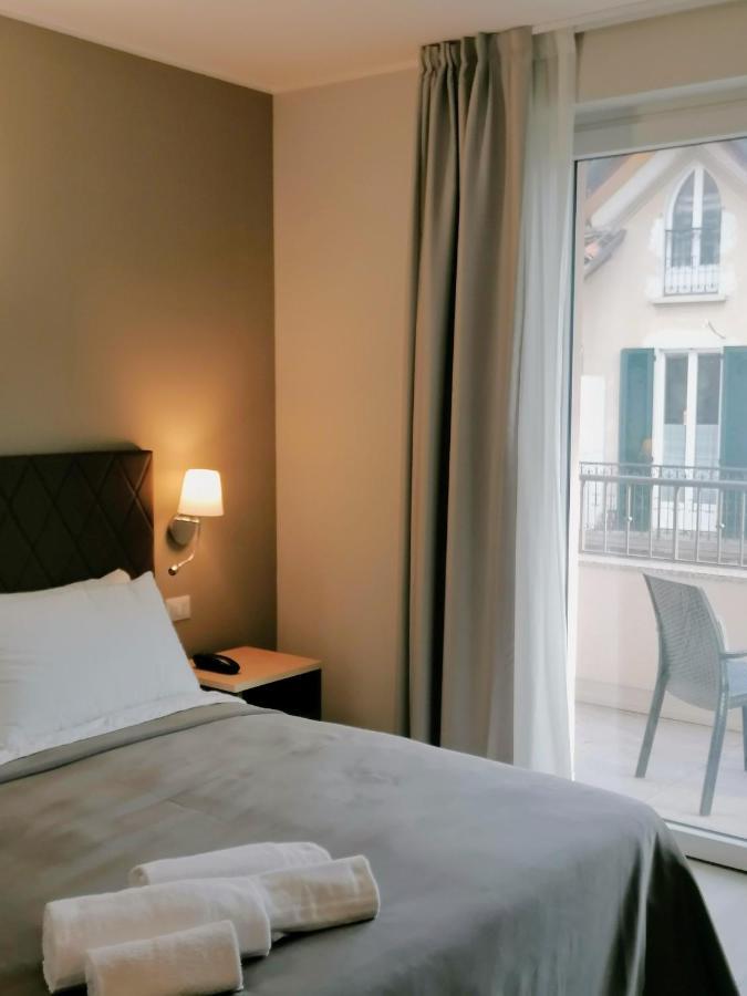 Hotel Boston Стреза Екстер'єр фото