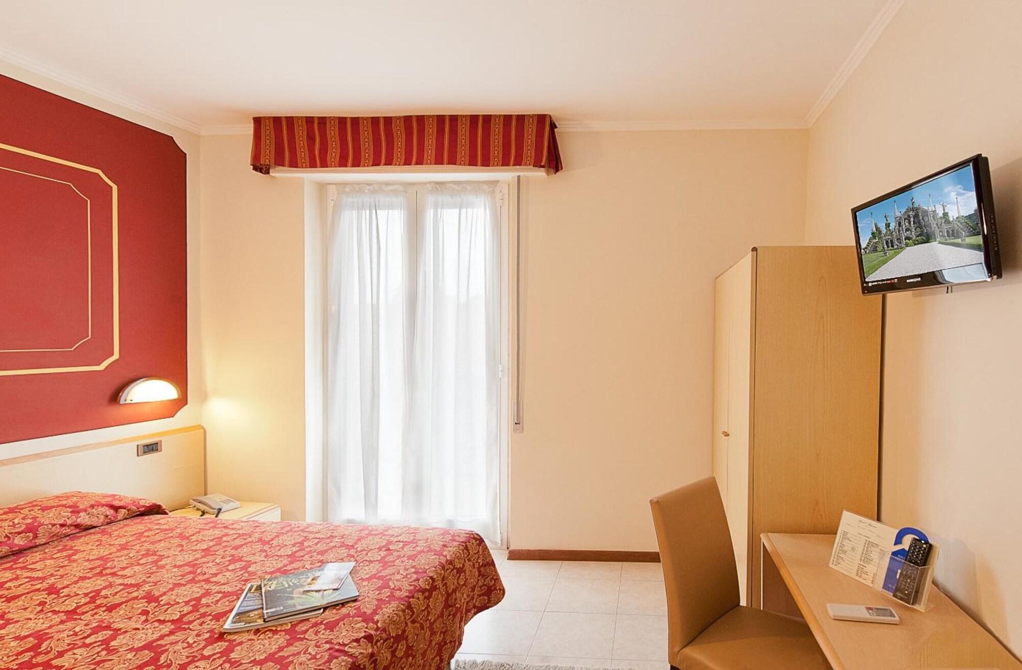 Hotel Boston Стреза Екстер'єр фото