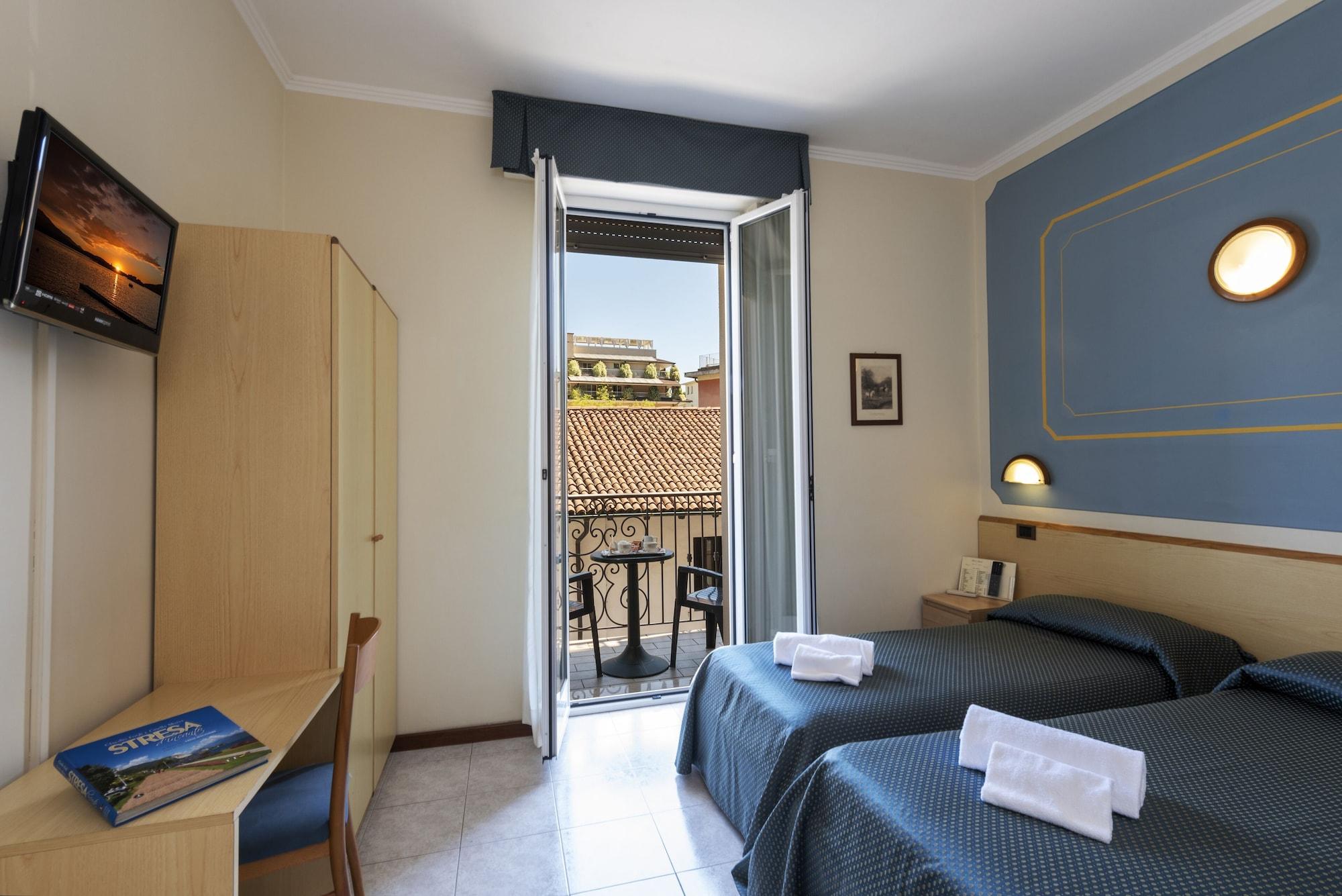 Hotel Boston Стреза Екстер'єр фото
